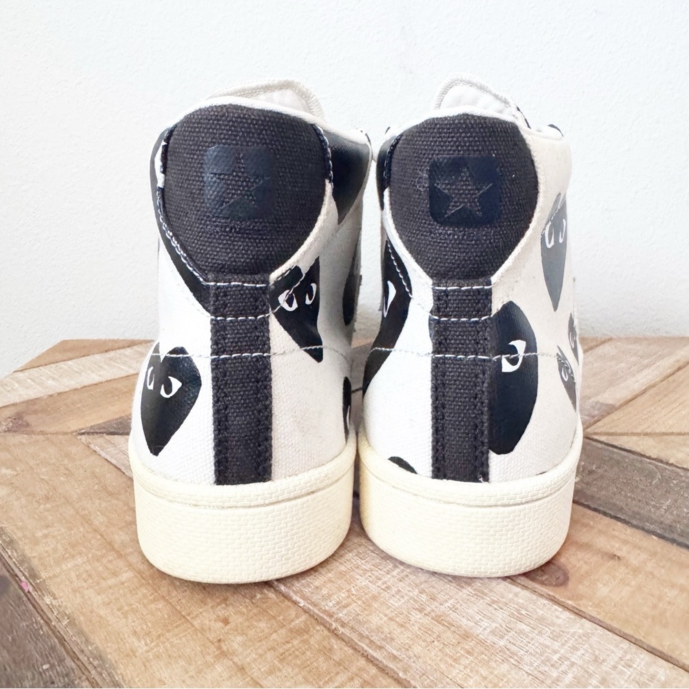 Comme des Garcons Play x Converse hi-tops - Picture 8 of 11
